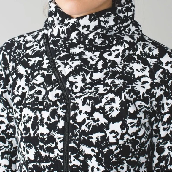 Lululemon Black & White Fleur Sombre Floral Cozy Cuddle Up Full Zip Jack… - Picture 7 of 12